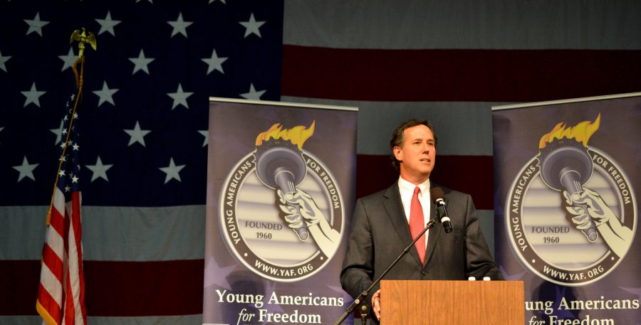 Grosse Pointe community participates in after school Q&A session with Santorum