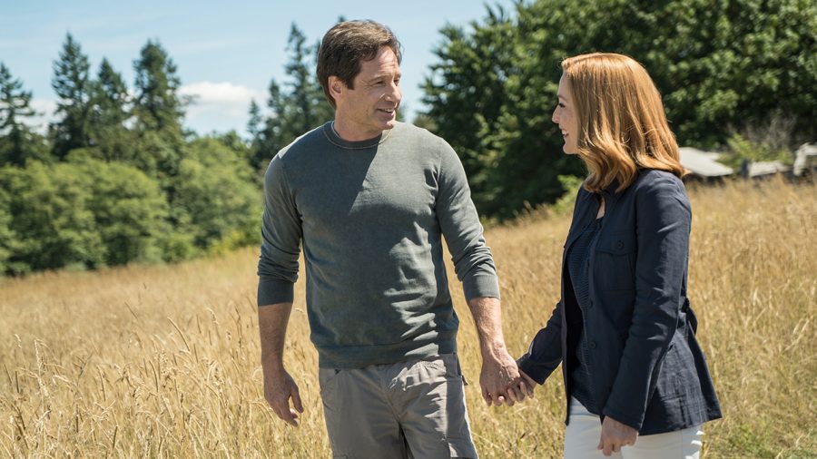 THE X-FILES:  L-R:  David Duchovny and Gillian Anderson in the Babylon episode of THE X-FILES airing Monday, Feb. 15 (8:00-9:00 PM ET/PT) on FOX.  ©2016 Fox Broadcasting Co.  Cr:  Ed Araquel/FOX
