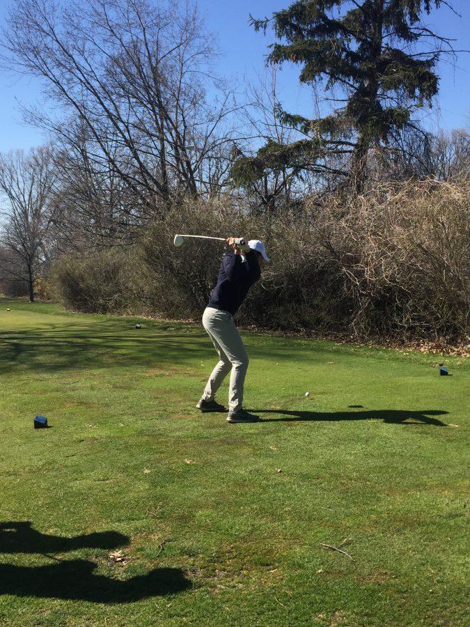 Boys golf victorious over crosstown rival, continuing successful season