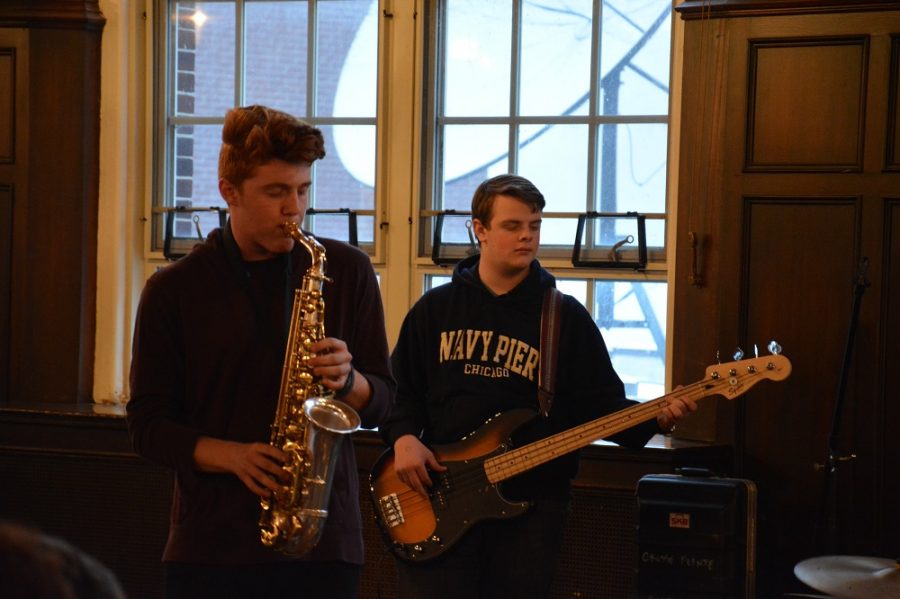 Live music and slam poetry were performed by South students at the March 17 coffeehouse. 