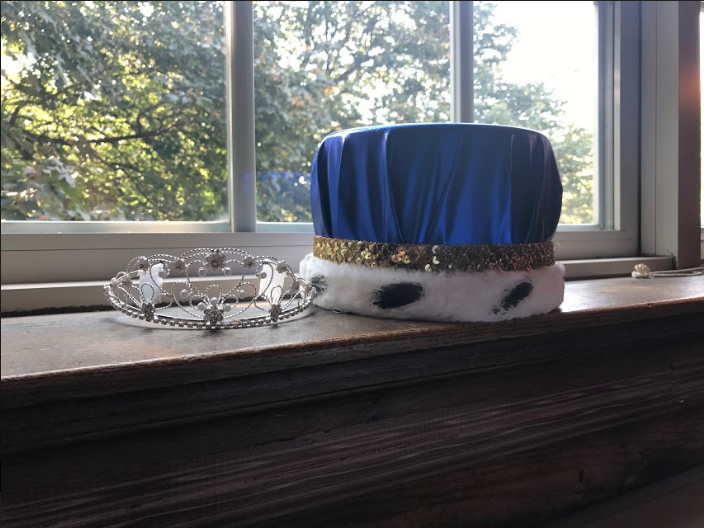 The homecoming crowns for king and queen. Photo courtesy of Lauren Thom 18.