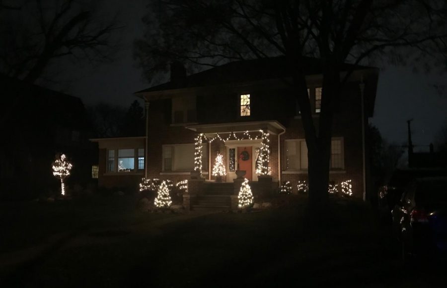 Christmas lights in November in Grosse Pointe