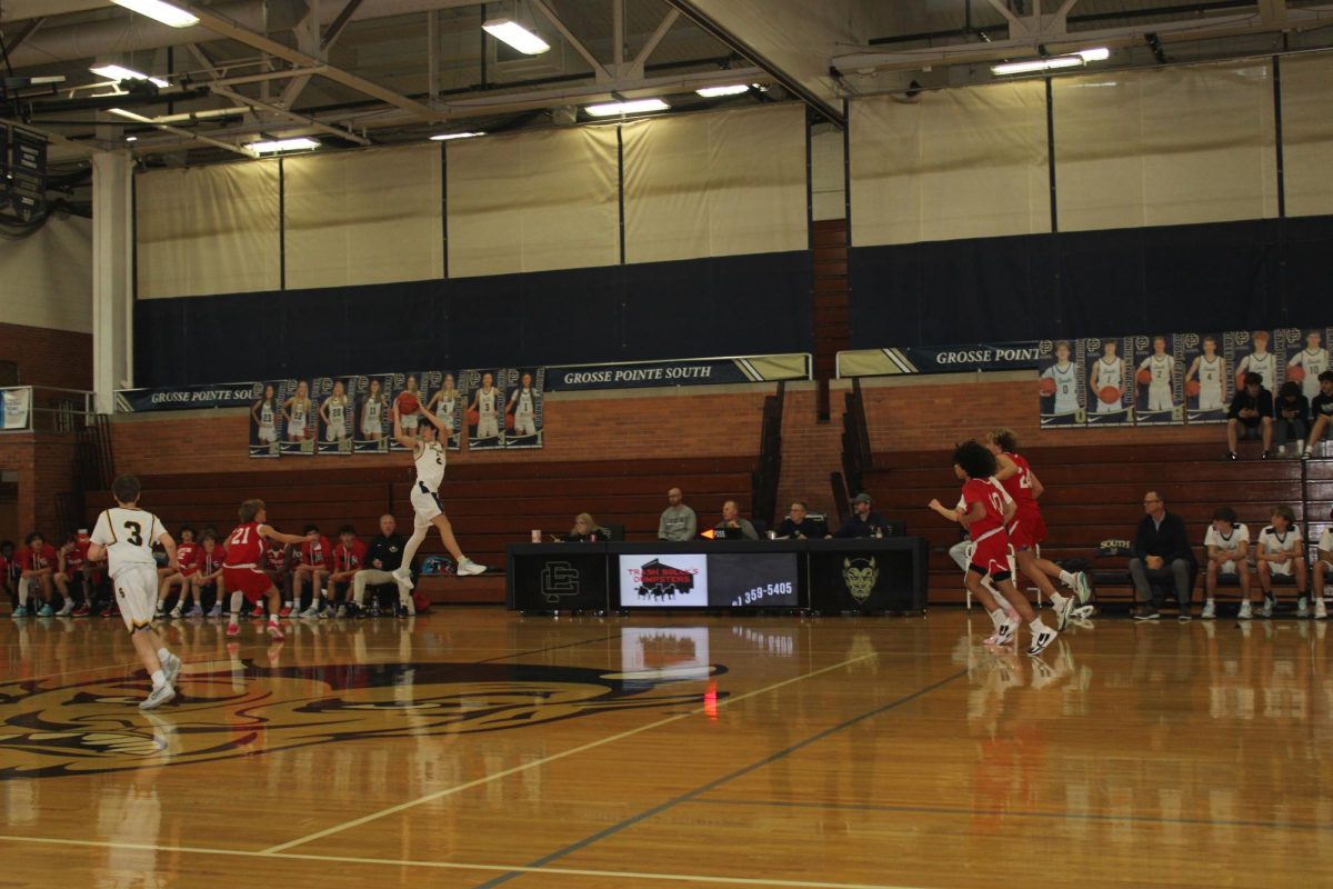 Freshman Trey Grabowski ’27 goes airborne in order to catch a quick pass. 
