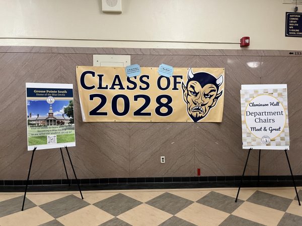 BRAND NEW BLUE DEVILS The ‘Class of 2028’ banner was hung up right outside of the auditorium, allowing parents to take a glimpse at what the next four years will look like. 