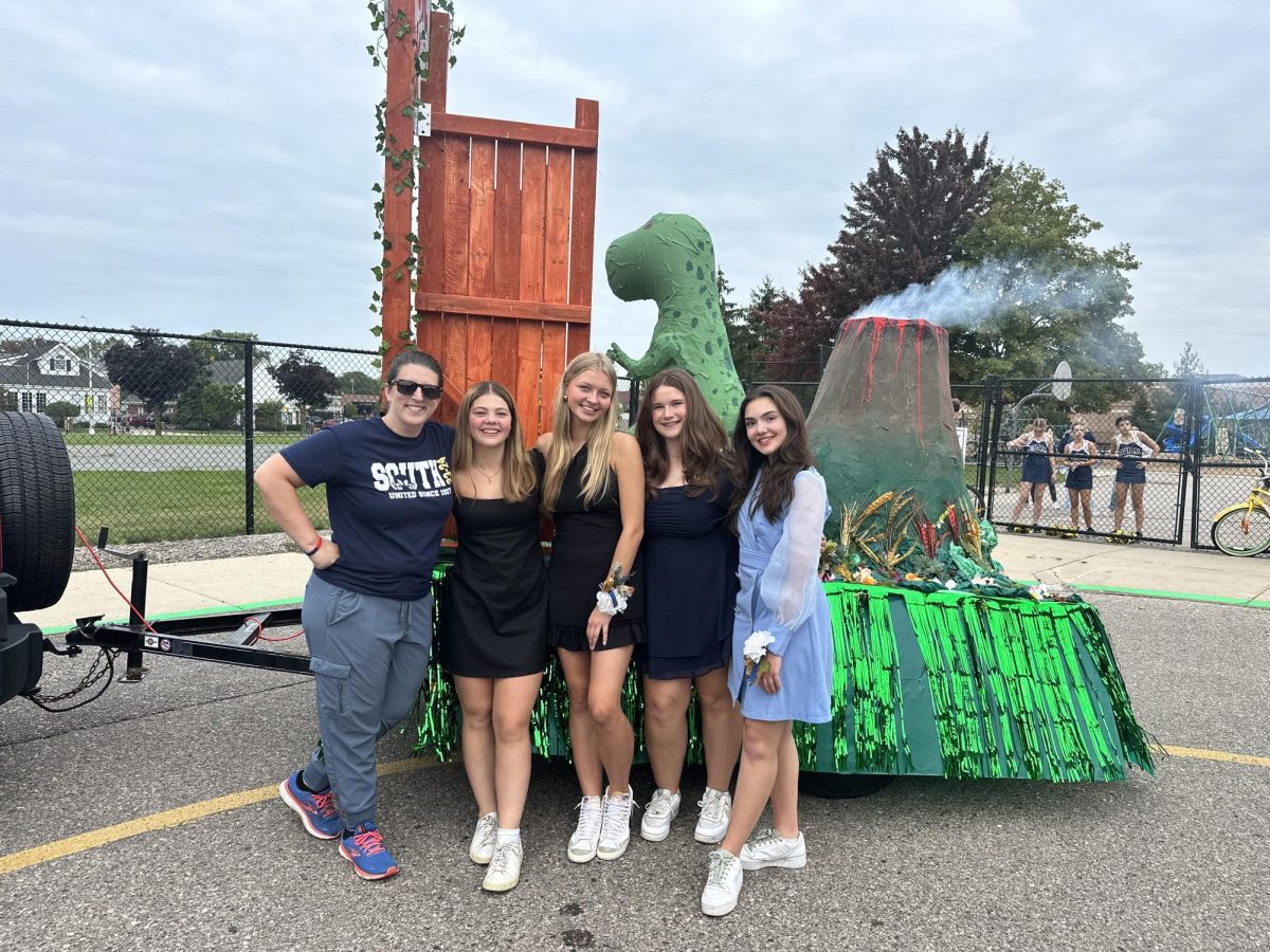 Ms. Caralis and her student council advisors, Quin Grabowski, Ava Biter, Tenley Stiyer and Aliana Ritter.