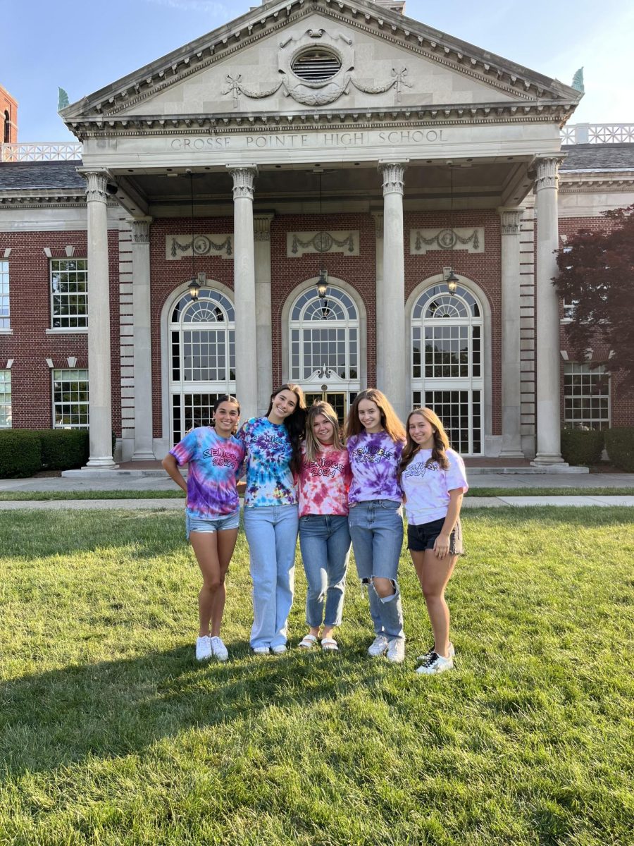 TIE DYE The e-board for the Class of 2024 enjoys their morning during Souths very first Senior Step Up. Courtesy of Eleni Melhem 24