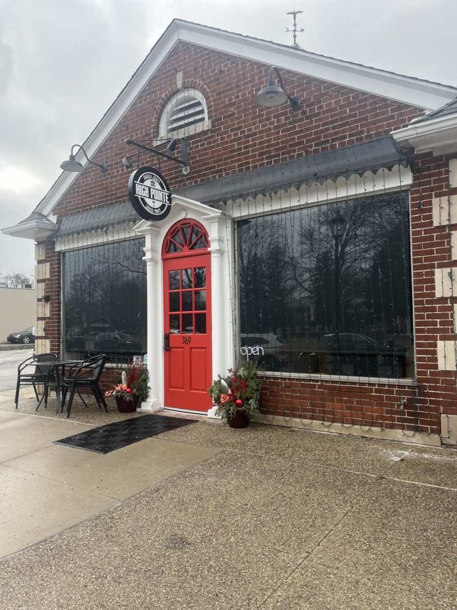 High Pointe Burger Pointe Jointe opened up on Fisher, a perfect new spot for South students to enjoy lunch.