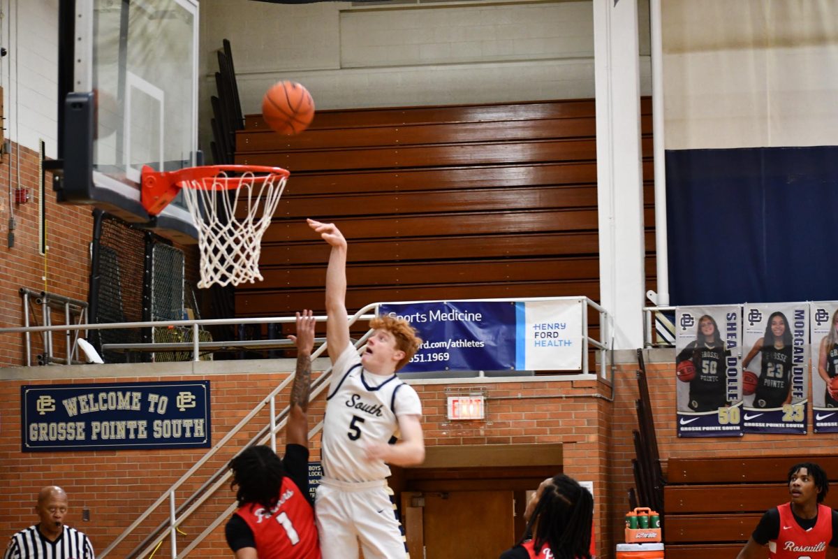 Sam Rouleau ’25 made many close baskets.